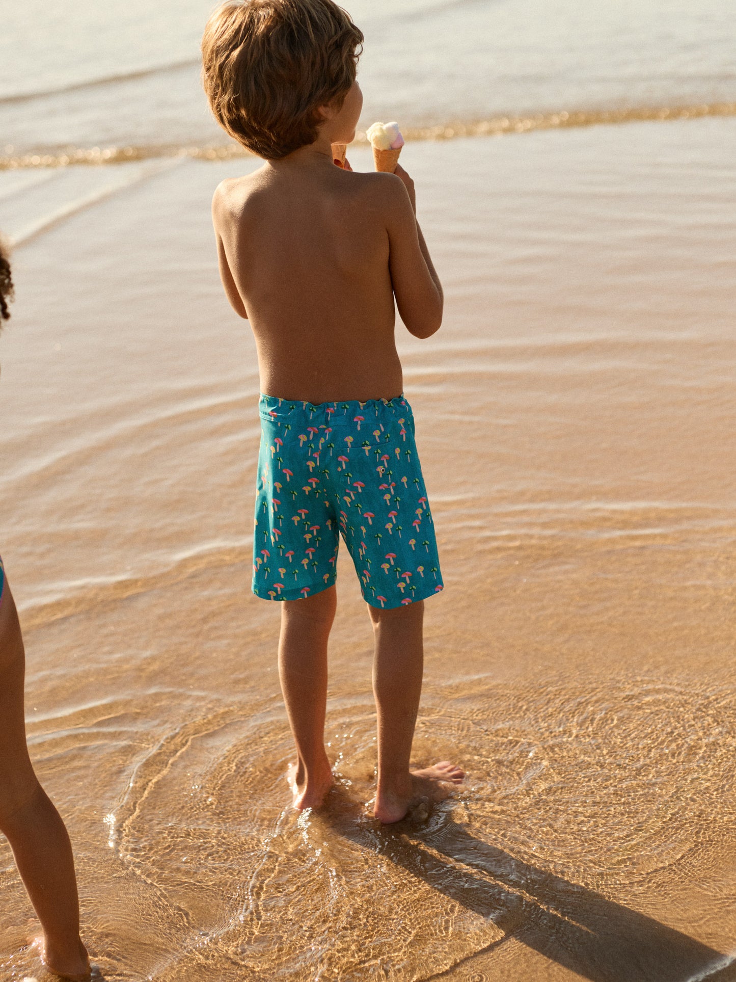PETER PAN KIDS BOARDSHORTS | TINY MUSHROOMS