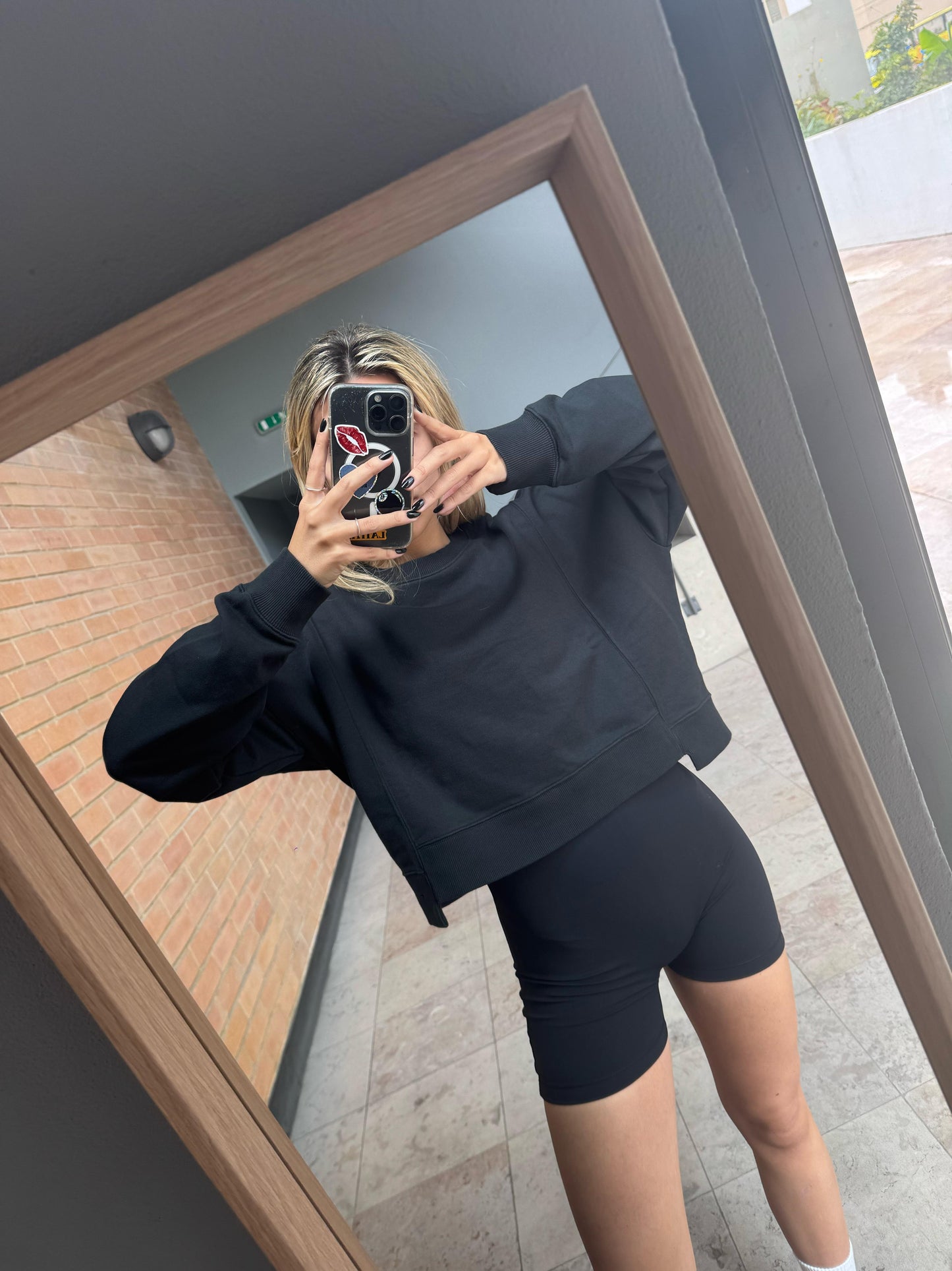 ON TRACK SWEATER | MIDNIGHT BLACK