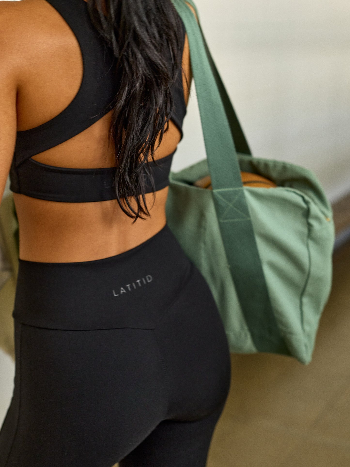 ALL DAY FLARE LEGGINGS | MIDNIGHT KISS