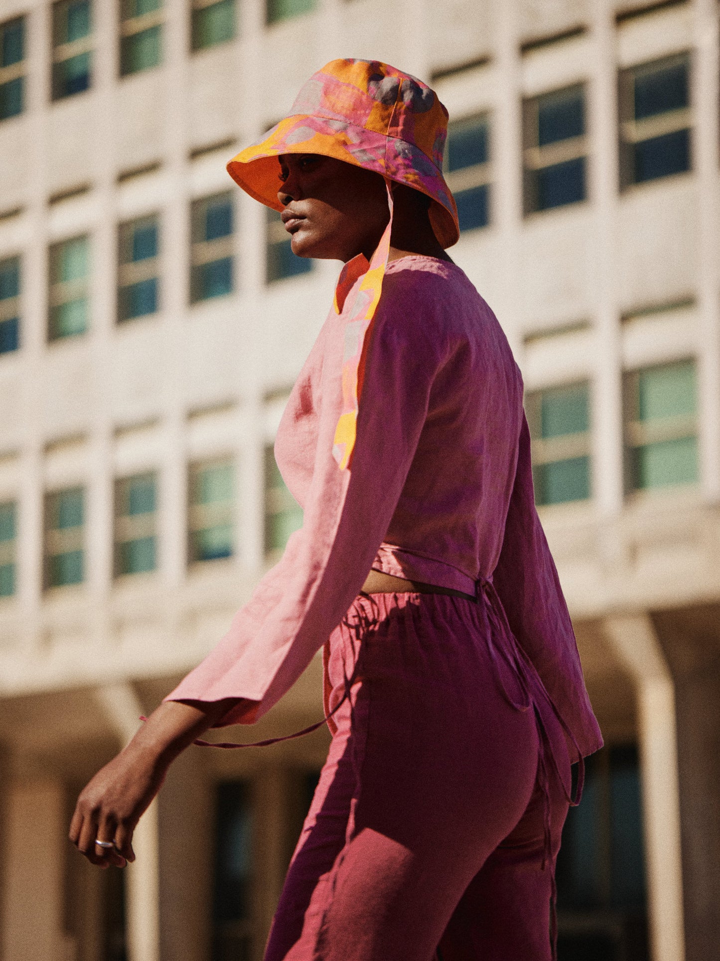 BUCKET | C2